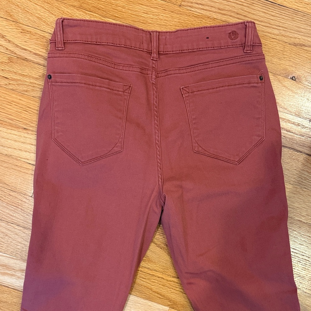 Kensie Rust Red Skinny Jeans - Picture 2 of 4